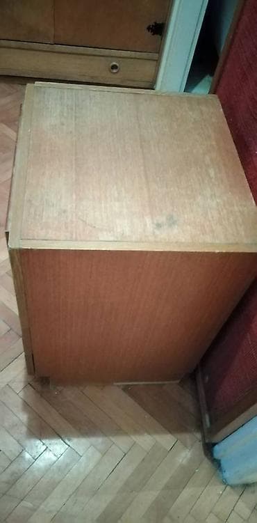 Natkasna-noćni stočić sa fiokama,dim. visina 67,sirina 48,dubina 45 at lalafo.rs — 2 Natkasna-noćni stočić sa fiokama,dim. visina 67,sirina 48,dubina 45 — 2