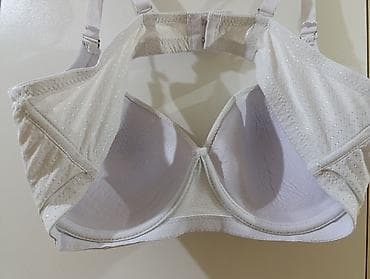 zenske broj: Beli ženski grudnjak sa blagim punjenjem i žicom. Ima podesive bretele at lalafo.rs — 3 zenske broj: Beli ženski grudnjak sa blagim punjenjem i žicom. Ima podesive bretele — 3