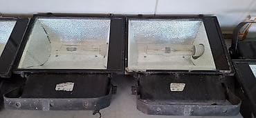 Na prodaju 4 reflektora, skinuta sa objekta, ispravni
cena 10.000din na lalafo.rs — 1 Na prodaju 4 reflektora, skinuta sa objekta, ispravni
cena 10.000din — 1