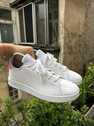 Adidas, 38.5, bоја - Bela na lalafo.rs Adidas, 38.5, bоја - Bela