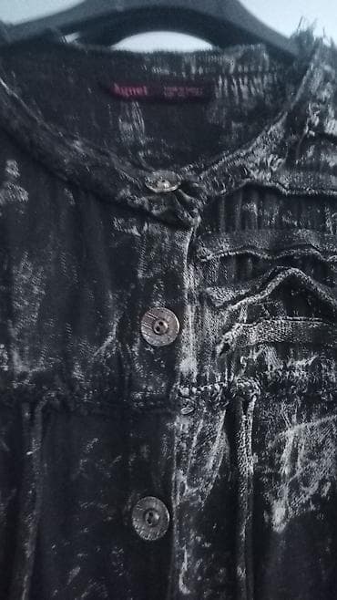 Crna tunika/haljina bez rukava, urbanog „washed/acid” efekta. - na lalafo.rs — 4 Crna tunika/haljina bez rukava, urbanog „washed/acid” efekta. - — 4