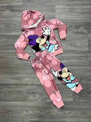 📍 Trenerke sa mekanom postavom iznutra 💥 Dostupne veličine: ■ 2-3 na lalafo.rs — 3 📍 Trenerke sa mekanom postavom iznutra 💥 Dostupne veličine: ■ 2-3 — 3