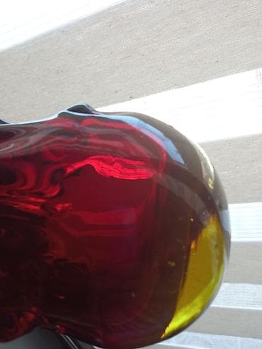 Murano ruby red crvena madivna vaza sa zlatnim listićima pri dnu na lalafo.rs — 4 Murano ruby red crvena madivna vaza sa zlatnim listićima pri dnu — 4