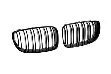 Prednja maska bubrezi Bmw e87 2007. - 2011. M look. Prednja maska na lalafo.rs Prednja maska bubrezi Bmw e87 2007. - 2011. M look. Prednja maska