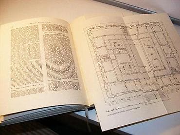 Umetnička topografija Sremskih KarlovacaAutor: Pavle VasićIzdavač na lalafo.rs — 2 Umetnička topografija Sremskih KarlovacaAutor: Pavle VasićIzdavač — 2