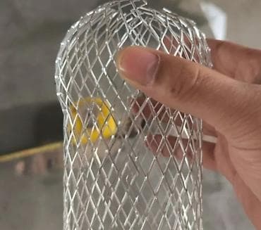 Zaštitna mrežica za odvod oluka – fleksibilni aluminijumski štitnik - na lalafo.rs Zaštitna mrežica za odvod oluka – fleksibilni aluminijumski štitnik -