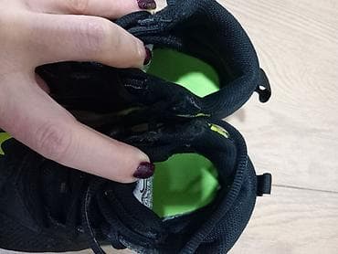 Original nike 30 br očuvane nigde pocepane na lalafo.rs — 8 Original nike 30 br očuvane nigde pocepane — 8