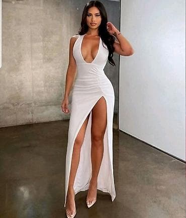 Haljina duga gola ledja oko vrata se vezuje,sa slicem nabrana. Svetlo na lalafo.rs Haljina duga gola ledja oko vrata se vezuje,sa slicem nabrana. Svetlo