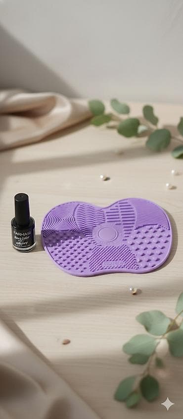 Silikonska podloga za čišćenje četkica za šminku - Materijal: mekani na lalafo.rs Silikonska podloga za čišćenje četkica za šminku - Materijal: mekani