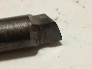 Strugarski noževi: Strugarski noz Fi 14mm, 14x53mm, sa vidijom (5010) 1 komad na na lalafo.rs — 3 Strugarski noževi: Strugarski noz Fi 14mm, 14x53mm, sa vidijom (5010) 1 komad na — 3