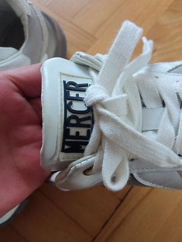 Mercer patike kao nove koža, tabanica 24cm. Predobre! na lalafo.rs — 5 Mercer patike kao nove koža, tabanica 24cm. Predobre! — 5