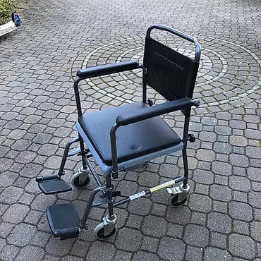 TOALETNA KOLICA cena 8 000 dinara Višestruka namena - transport na lalafo.rs TOALETNA KOLICA cena 8 000 dinara Višestruka namena - transport