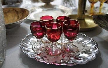 Čašice za liker 2 ANTIKVITET. Izuzetne, predratne čašice za liker. U na lalafo.rs Čašice za liker 2 ANTIKVITET. Izuzetne, predratne čašice za liker. U