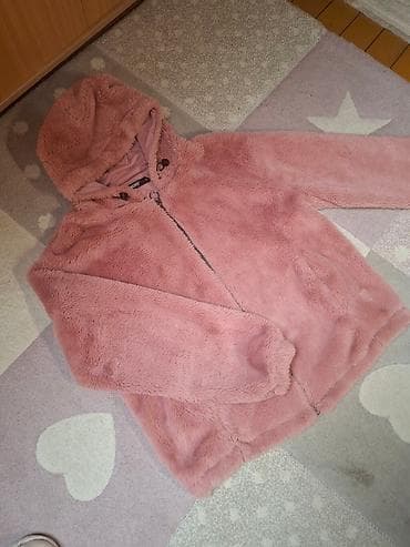 Roze ženska jakna od veštačkog krzna sa kapuljačom - Brend: Page One na lalafo.rs — 2 Roze ženska jakna od veštačkog krzna sa kapuljačom - Brend: Page One — 2