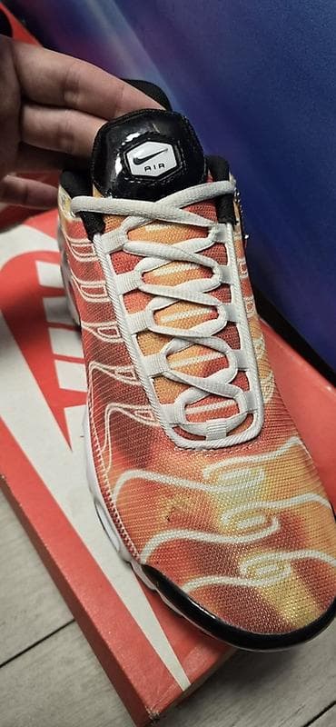 Nike Air Max Plus (TN) patike - Model: Air Max Plus / Tuned Air (TN) na lalafo.rs — 2 Nike Air Max Plus (TN) patike - Model: Air Max Plus / Tuned Air (TN) — 2