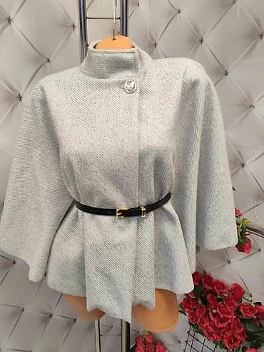 Elegantna ženska pončo-kapica sa kaišem - Model: kratka pončo-jakna na lalafo.rs — 4 Elegantna ženska pončo-kapica sa kaišem - Model: kratka pončo-jakna — 4