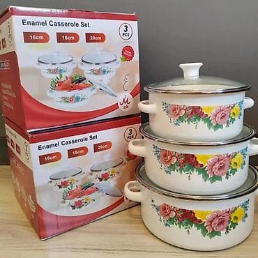 Emajlirani set šerpi – 3 dela - Set uključuje tri šerpe prečnika 16 na lalafo.rs Emajlirani set šerpi – 3 dela - Set uključuje tri šerpe prečnika 16