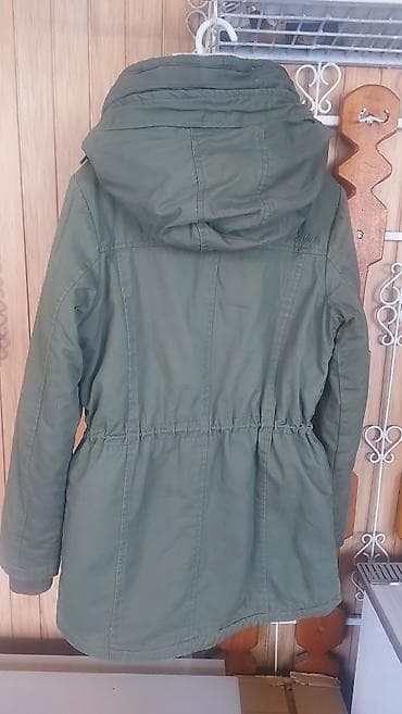 Personal Items: Maslinasto zelena jakna/parka,.vel S/M, iznutra skroz postavljena at lalafo.rs — 2 Personal Items: Maslinasto zelena jakna/parka,.vel S/M, iznutra skroz postavljena — 2