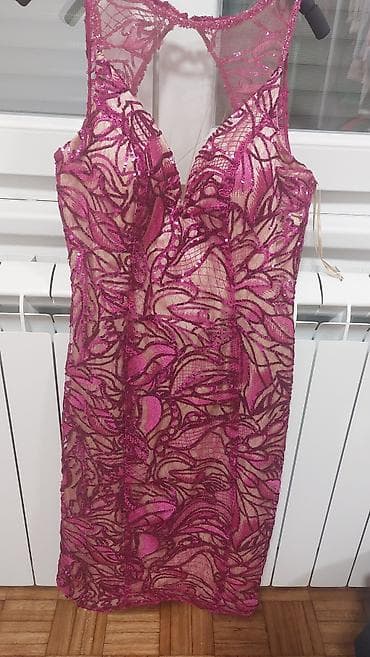 Haljina prelepa, jednom obucena. Savsrena cipka, til preko grudi na lalafo.rs — 1 Haljina prelepa, jednom obucena. Savsrena cipka, til preko grudi — 1