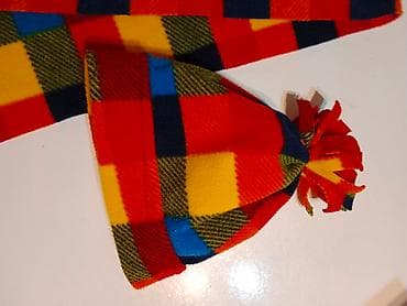 Kapa i šal u kompletu za decu Materijal polar toplo mekano novo samo na lalafo.rs — 2 Kapa i šal u kompletu za decu Materijal polar toplo mekano novo samo — 2