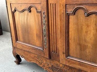 Antique Dressers: Stilska komoda iz 19. veka 🏛️✨ Autentičan komad iz 19. veka, u at lalafo.rs — 12 Antique Dressers: Stilska komoda iz 19. veka 🏛️✨ Autentičan komad iz 19. veka, u — 12