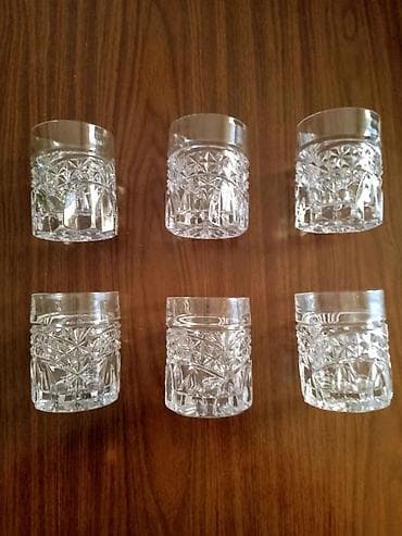 Kolekcionarski komplet od šest kristalnih čaša iz sedamdesetih godina na lalafo.rs Kolekcionarski komplet od šest kristalnih čaša iz sedamdesetih godina
