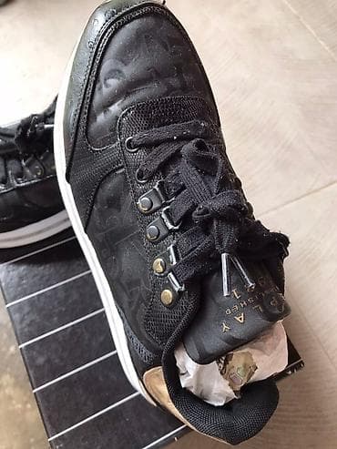 Replay ženske patike – crno-zlatne - Brend: Replay (logo na peti i na lalafo.rs — 2 Replay ženske patike – crno-zlatne - Brend: Replay (logo na peti i — 2