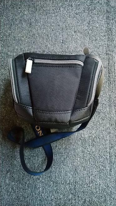 Sony torba za aparat nova 2000din. i rezerni kaiš ide uz torbicu na lalafo.rs — 6 Sony torba za aparat nova 2000din. i rezerni kaiš ide uz torbicu — 6