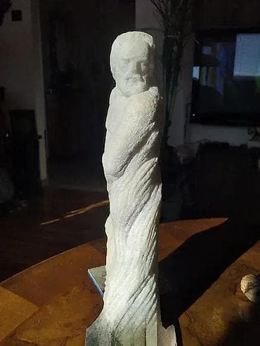 Antiques: Kamena skulptura rucno klesana, ne potpisana. Visina 29cm at lalafo.rs — 2 Antiques: Kamena skulptura rucno klesana, ne potpisana. Visina 29cm — 2