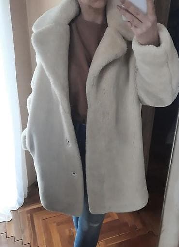 Masivna bunda izuzetno topla i bogata krznom. Veličina M na lalafo.rs — 2 Masivna bunda izuzetno topla i bogata krznom. Veličina M — 2