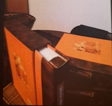 Albumi za slike. 4 albuma u vrlo lepom tvrdom pakovanju. Kao knjige na lalafo.rs — 6 Albumi za slike. 4 albuma u vrlo lepom tvrdom pakovanju. Kao knjige — 6