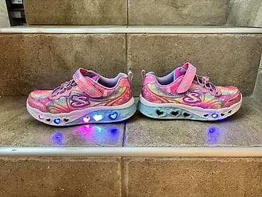 Dečije patike Skechers Heart Lights – svetleće - Model: Skechers na lalafo.rs — 4 Dečije patike Skechers Heart Lights – svetleće - Model: Skechers — 4