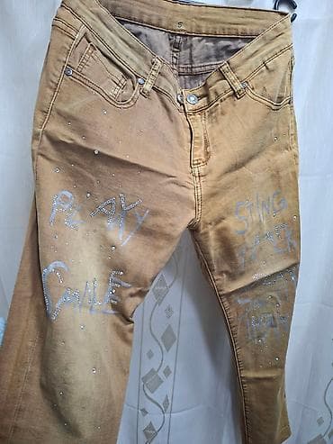 Ženske farmerke sa dekoracijom od kamenčića i printom. - Boja: svetlo na lalafo.rs — 1 Ženske farmerke sa dekoracijom od kamenčića i printom. - Boja: svetlo — 1