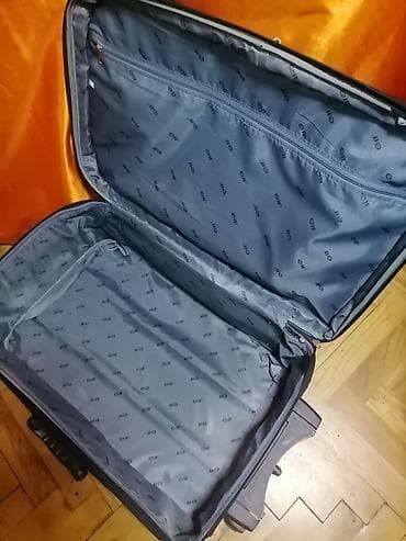 Kofer veliki ELF platneni crni oko 70 /45 /30 ispravan Mogućnost na lalafo.rs — 9 Kofer veliki ELF platneni crni oko 70 /45 /30 ispravan Mogućnost — 9