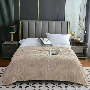 Prekrivač za krevet u roze boji sa teksturiranim dezenom listova na lalafo.rs — 2 Prekrivač za krevet u roze boji sa teksturiranim dezenom listova — 2