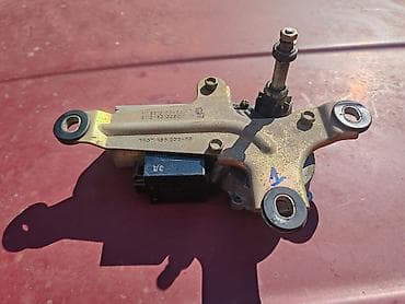 Motor zadnjeg brisaca Lada 112. Polovno, ocuvano. Skinuto sa na lalafo.rs Motor zadnjeg brisaca Lada 112. Polovno, ocuvano. Skinuto sa