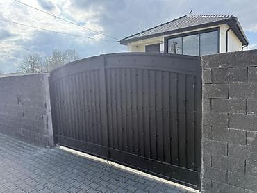 Kapija široka 4 m, visoka 2,30 m - Tip: Dvokrilna dvorišna kapija - na lalafo.rs — 2 Kapija široka 4 m, visoka 2,30 m - Tip: Dvokrilna dvorišna kapija - — 2