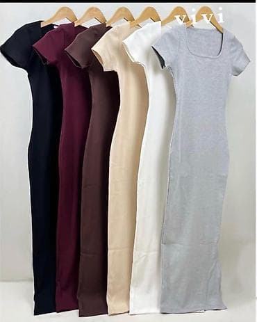 Ženske uske haljine midi dužine s kratkim rukavima i četvrtastim na lalafo.rs Ženske uske haljine midi dužine s kratkim rukavima i četvrtastim