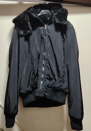 Ženska zimska jakna sa krznom – crna - Model: kratka, bomber kroj - na lalafo.rs — 2 Ženska zimska jakna sa krznom – crna - Model: kratka, bomber kroj - — 2