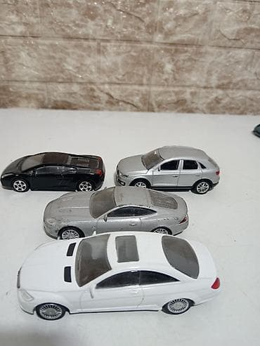 Figurines & Models: Kolekcija metalnih autića – set od 6 komada - Materijal: die-cast at lalafo.rs — 6 Figurines & Models: Kolekcija metalnih autića – set od 6 komada - Materijal: die-cast — 6