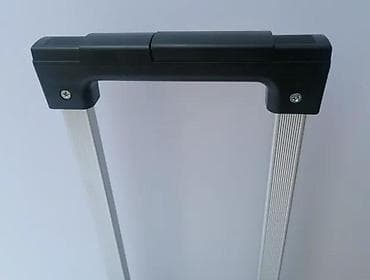 Watches: Ručni kofer na točkiće – beli, tvrda školjka - Materijal: tvrda at lalafo.rs — 3 Watches: Ručni kofer na točkiće – beli, tvrda školjka - Materijal: tvrda — 3