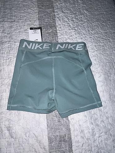 pantalone butiku ali: Nike Pro Women's 3" Shorts vel. S i M NOVO
CZ na lalafo.rs — 4 pantalone butiku ali: Nike Pro Women's 3" Shorts vel. S i M NOVO
CZ — 4