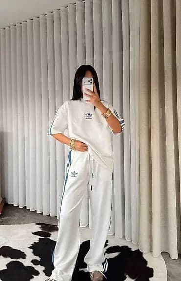 Duks + donji deo trenerke Adidas set - Boja: bela sa svetloplavim