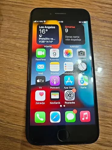 Apple iPhone 7 – 128 GB, crni Bh78% bnaterija dobra ocuvan kao nov sim