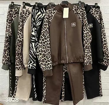 #Trenerke
Cena 3500
Vel. Do 3xl
V/030