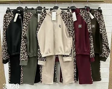 Kompleti
Cena 3500
Uni vel.
V/030