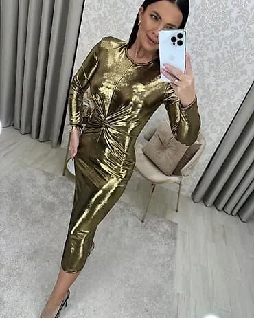 💫Elegantna midi haljina sa sjajnim efektom
2600 din